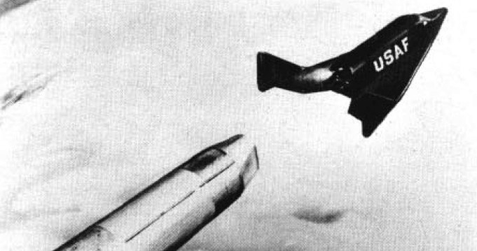 X-20 Dyna Soar z rakietą nośną. /U.S. Navy /domena publiczna