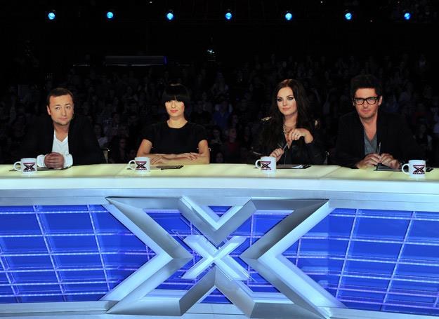 "X Factor": Jurorów więcej, widzów mniej /MWMedia