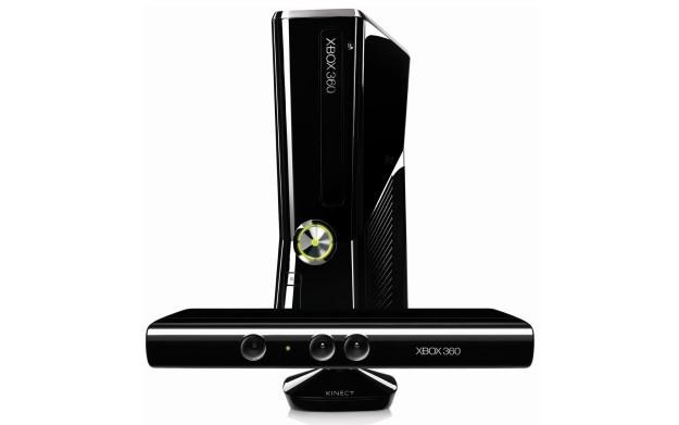 Xbox 360 - zdjęcie konsoli i kontrolera Kinect /Informacja prasowa