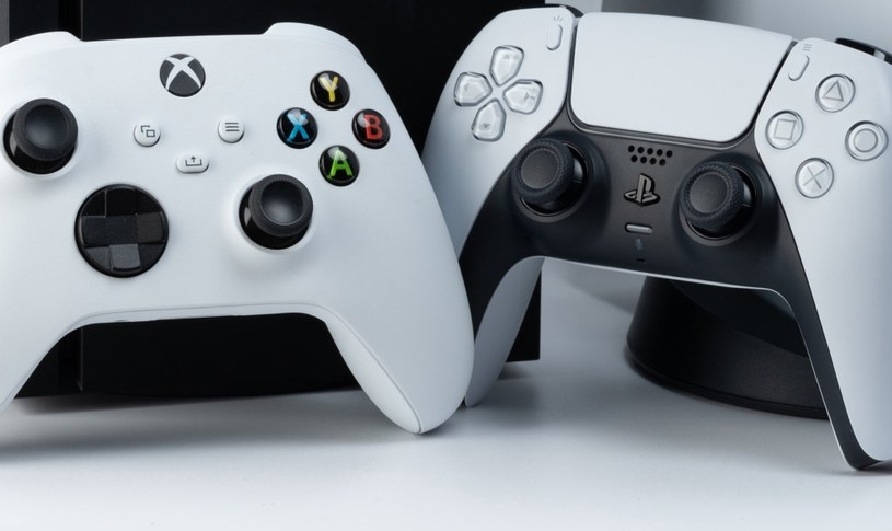 Xbox Game Pass czy PlayStation Plus - który abonament jest lepiej skrojony pod graczy? /123RF/PICSEL