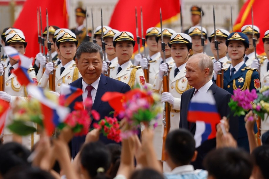 Xi Jingping i Władimir Putin /MAXIM SHEMETOV / POOL /PAP/EPA
