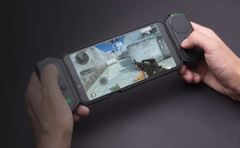 Xiaomi Black Shark Helo wraz z nakładkami /materiały prasowe