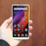 Xiaomi również chce mieć własnego, składanego smartfona