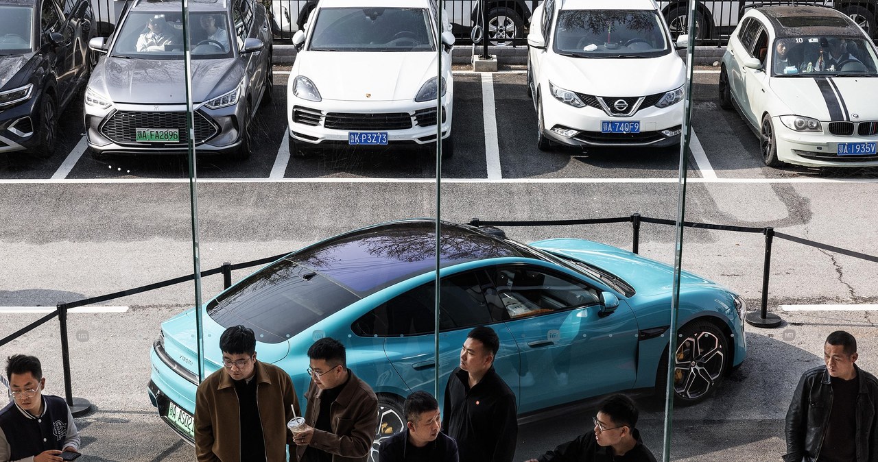 Xiaomi wypuszcza na rynek swój pierwszy samochód elektryczny Speed Ultra 7 /stringer / ImagineChina / Imaginechina via AFP /AFP