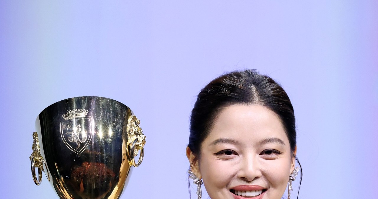 Xin Zhilei z Pucherem Volpiego z raolę w "The Sun Rises on Us All" /Daniele Venturelli / Contributor /Getty Images