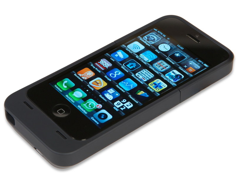 Xtorm Power Pack for iPhone 5 - połączenie zapasowej baterii z ochronnym etui /INTERIA.PL/informacje prasowe