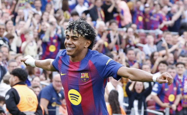 Yamal doceniony. Skrzydłowy Barcelony piłkarzem sezonu La Liga