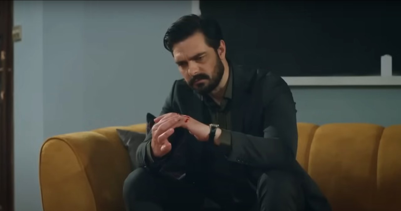 Yaman cierpi po stracie ukochanej Seher. /TVP /INTERIA