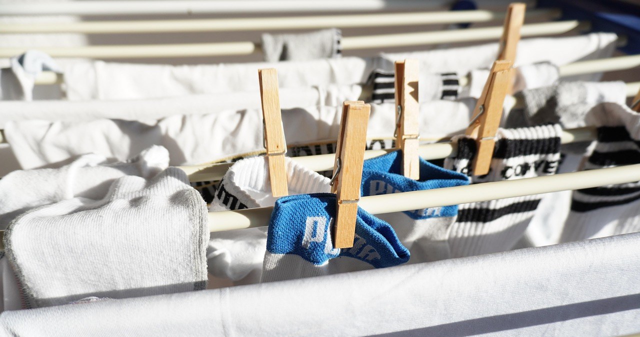 Японський метод швидкого сушіння одягу взимку - сушильна машина не потрібна /pixabay.com