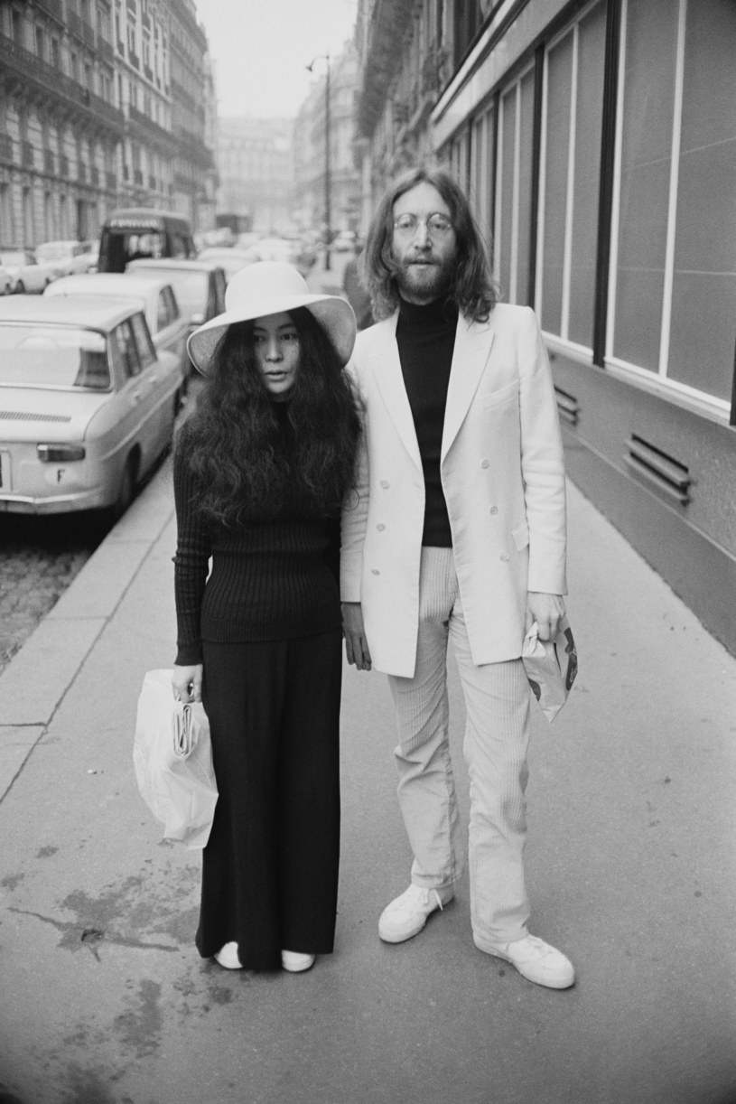 Yoko Ono i John Lennon w 1969 roku podczas miesiąca miodowego /Reg Lancaster / Stringer /Getty Images