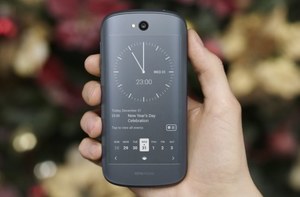 YotaPhone z furtką dla rosyjskich agentów?