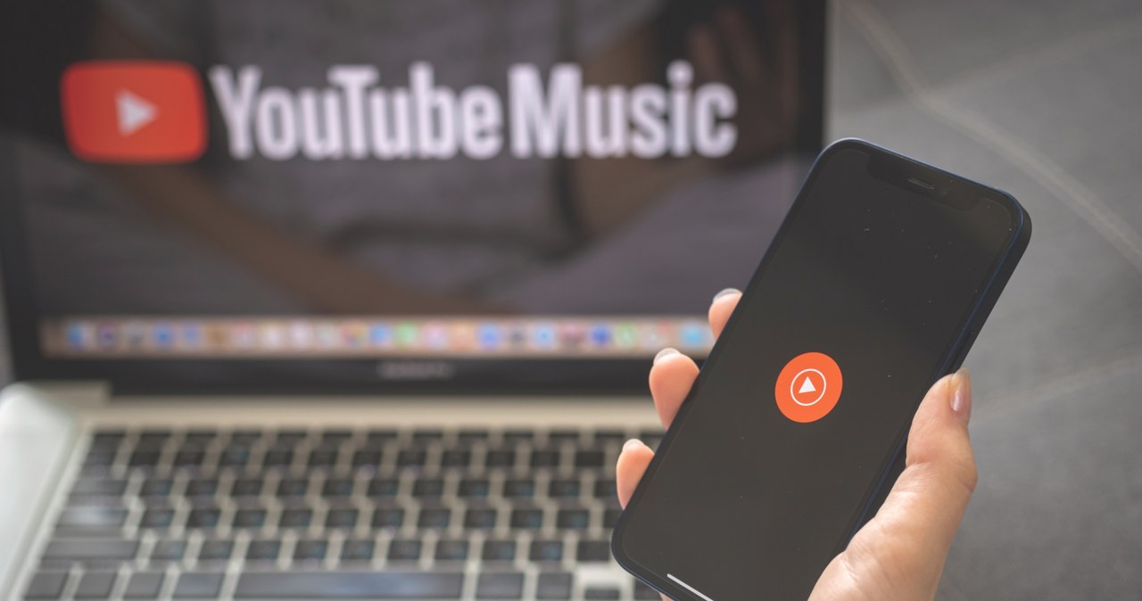 YouTube Music to platforma, z której można korzystać zarówno przez aplikację na telefonie, jak i na laptopie czy tablecie /123RF/PICSEL /123RF/PICSEL