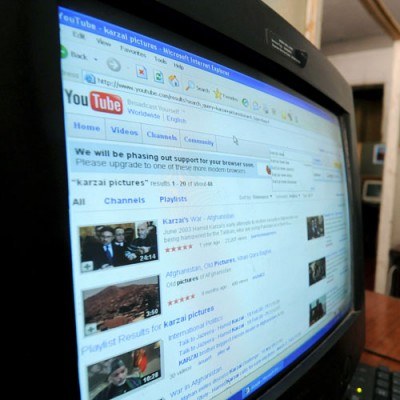 YouTube umożliwi  wypożyczanie nowych filmów w sieci /AFP