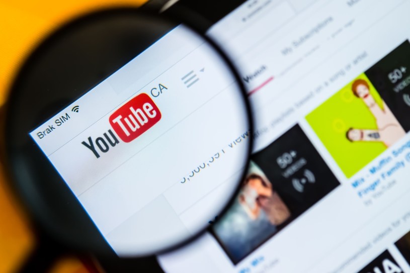 YouTube zmienia politykę moderacji /123RF/PICSEL