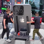 Youtuber zrobił największy iPhone na świecie. Działa jak marzenie!
