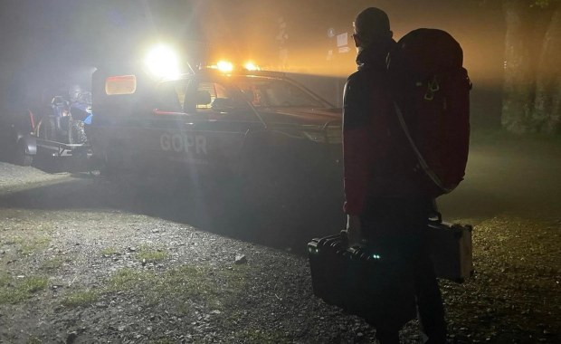 Z 4-letnim dzieckiem nie dotarli do schroniska. Nocna akcja GOPR