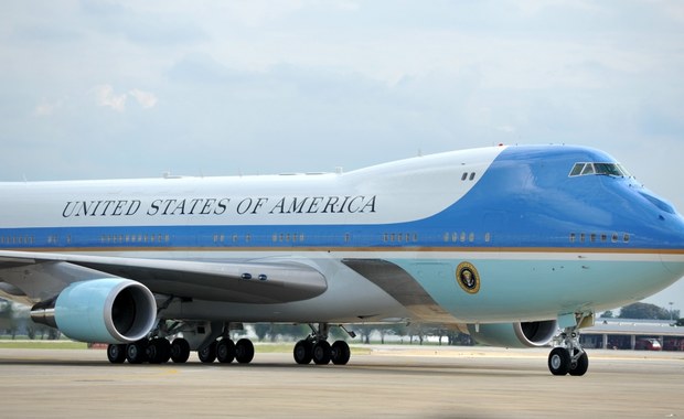 Z Air Force One znika wyposażenie. Dziennikarze napomniani