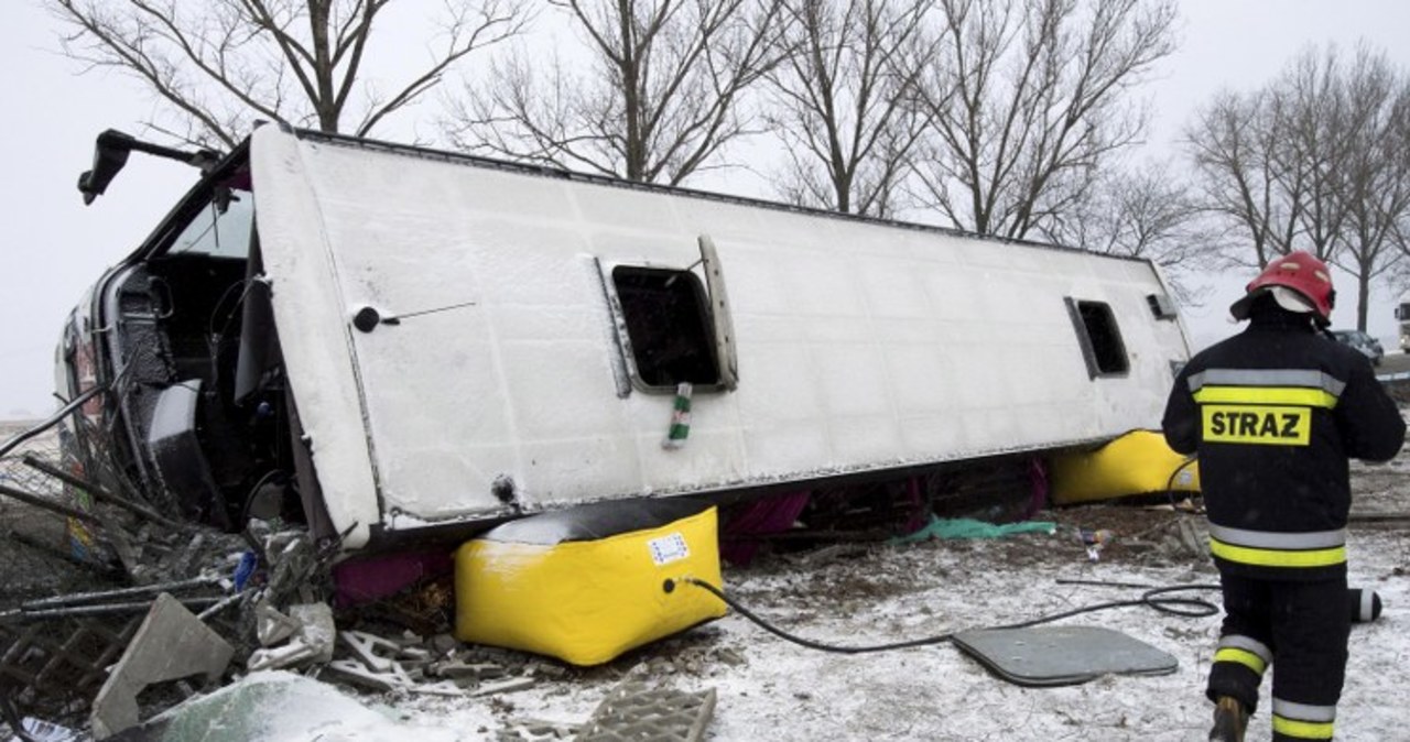 Z autobusu, którym podróżowali kibice niewiele zostało 