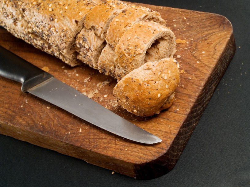 Z chlebem, jak z wszystkim, nie można przesadzić. /123RF/PICSEL