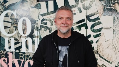 ​"Z dnia na dzień z policjanta zostałem aktorem". Co słychać u Sebastiana Wątroby z W11?