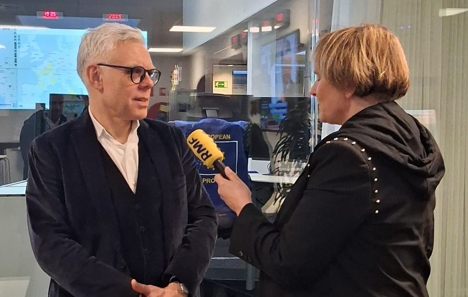 Z dyrektorem generalnym ds. pomocy humanitarnej i ochrony ludności (DG ECHO) w Komisji Europejskiej rozmawiała dziennikarka RMF FM Katarzyna Szymańska-Borginon /RMF FM
