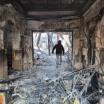 ​Z dyskoteki zostały tylko zgliszcza. Mróz utrudnia pracę strażakom