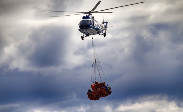 ​Z helikoptera spadł ładunek. Groźny incydent pod Chrzanowem
