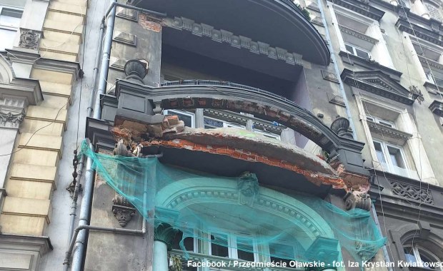 Z kamienicy oderwał się balkon. O krok od tragedii we Wrocławiu