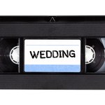 Z kaset VHS i płyt winylowych na nośnik cyfrowy
