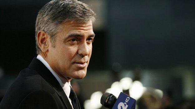 Z kim George Clooney przyjedzie do Wenecji? /AFP