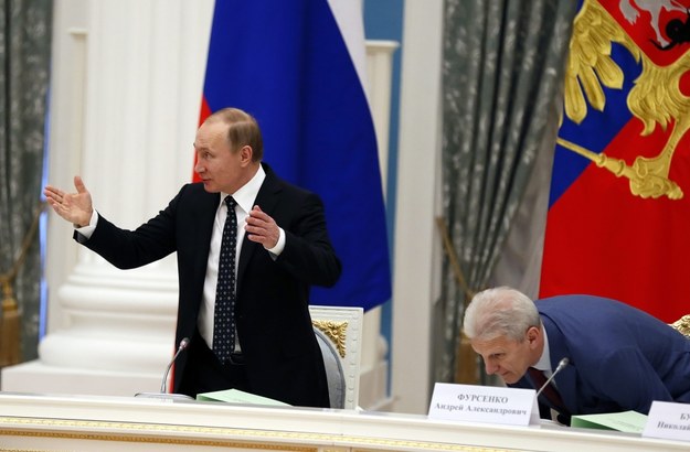 Z lewej: Władimir Putin /Sergei Ilnitsky /PAP/EPA