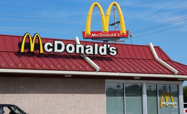 Z McDonald's do szpitala. Dziesiątki zatrutych, jedna ofiara śmiertelna w USA