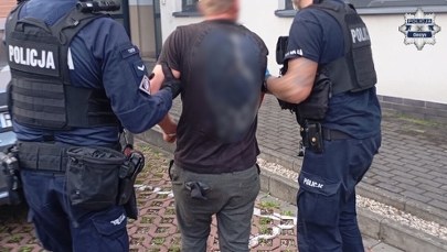 Z młotkiem na policjanta. Agresywny 21-latek zatrzymany