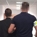 Z młotkiem rzucił się na śpiącą matkę. Szokujący atak w Warszawie