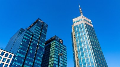 Z najwyższego budynku w UE spadła szyba. Groźny incydent w centrum Warszawy