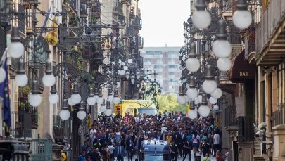 Z nożem wkroczył na komisariat, krzycząc "Allah Akbar". Został zastrzelony