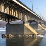 Z pasem dla samochodów czy bez? Nowy most w Warszawie na rozdrożu pomysłów i interesów