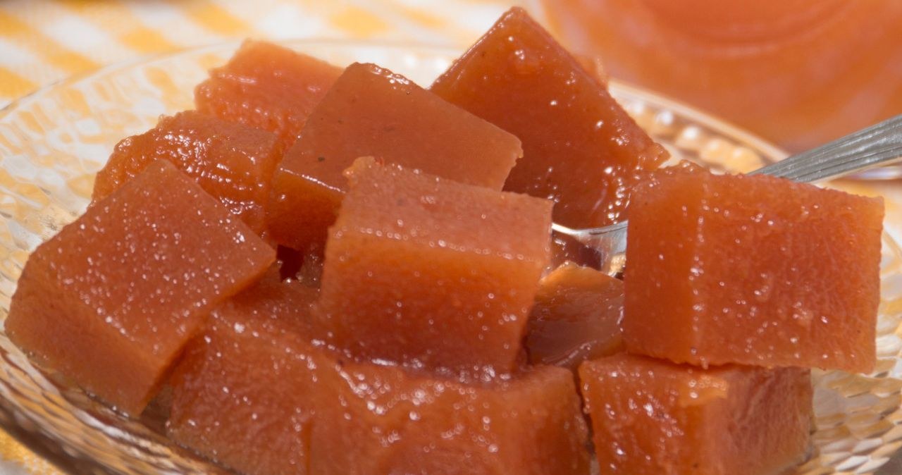 Z pigwy można przygotować włoską cotognatę, czyli sycylijski deser przypominający marmoladę i galaretkę /membio /123RF/PICSEL