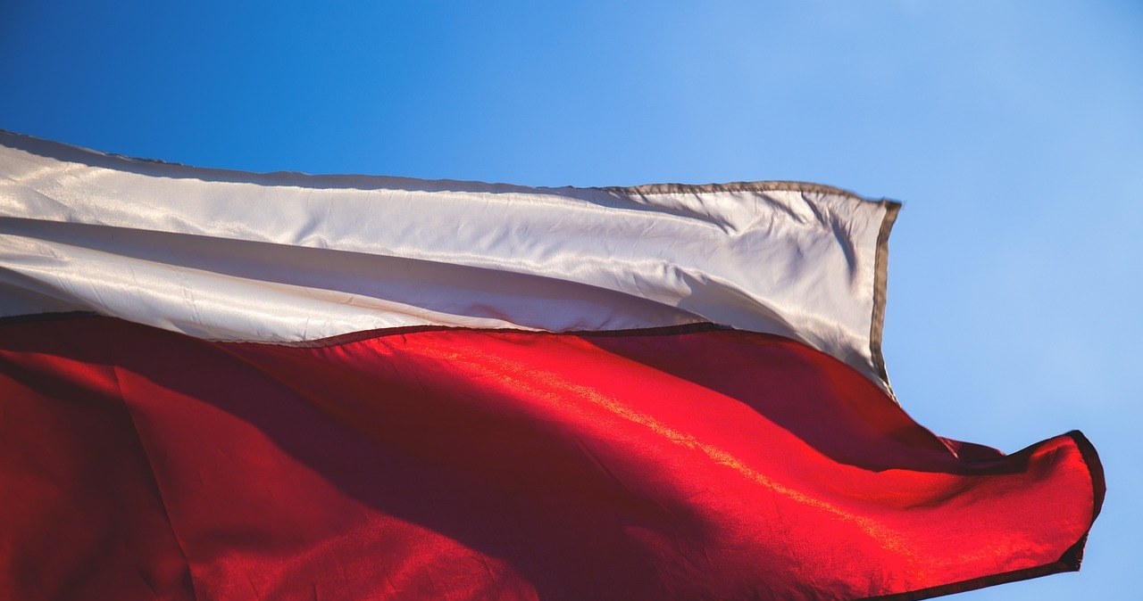 З початку повномасштабного вторгнення українці отримали понад 17 тисяч Карт поляка /pixabay.com