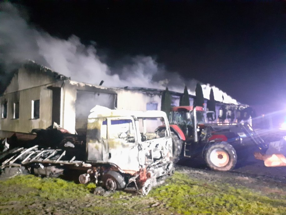 Z pożarem walczyło 11 jednostek straży pożarnej /KP PSP Iława /Państwowa Straż Pożarna