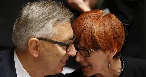Z prawej Elżbieta Rafalska, minister rodziny /EPA