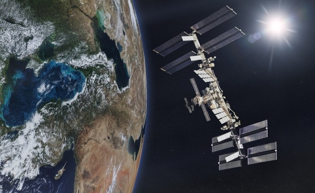 Z prędkością 27 tysięcy km/h do historii. Sławosz Uznański-Wiśniewski już na ISS