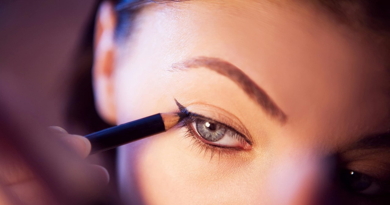 Z prostymi trikami kreska eyelinerem wytrzyma cały dzień /Aleks /pexels.com