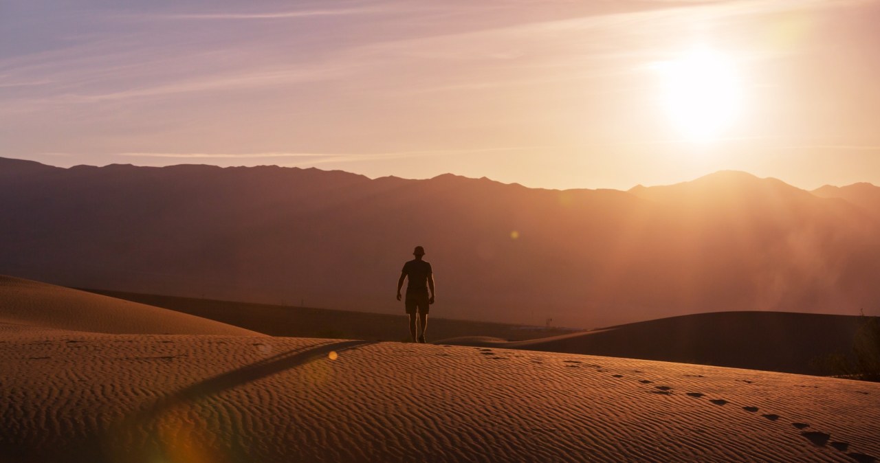 Z raportu Lancet Countdown wynika, że jeśli nie ograniczymy globalnego ocieplenia, to z powodu upałów będzie umierać coraz więcej ludzi /kamchatka /123RF/PICSEL