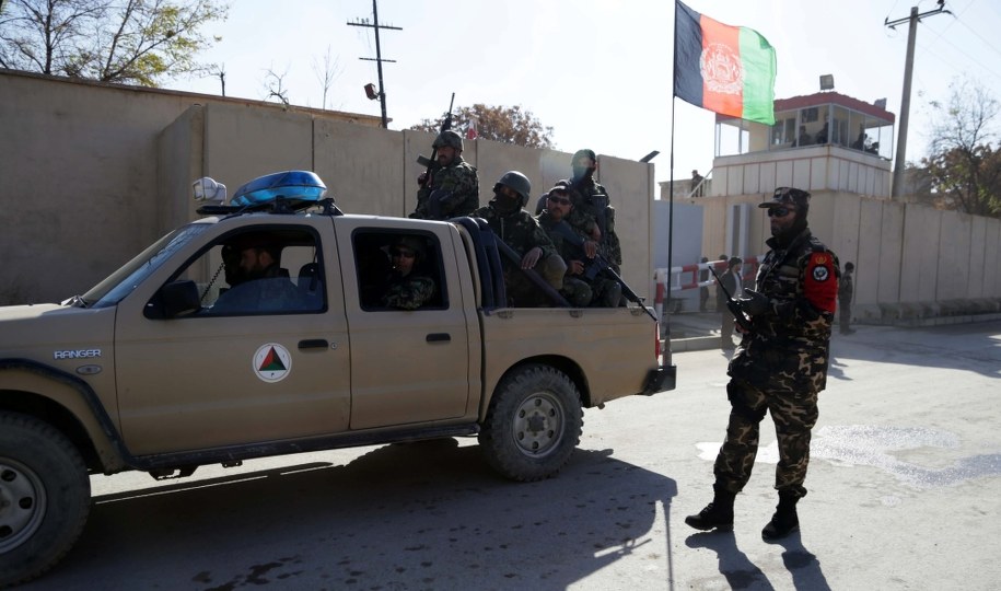 Z raportu Pentagonu wynika, że większość cywilów zginęła w Afganistanie / 	S. SABAWOON /PAP/EPA