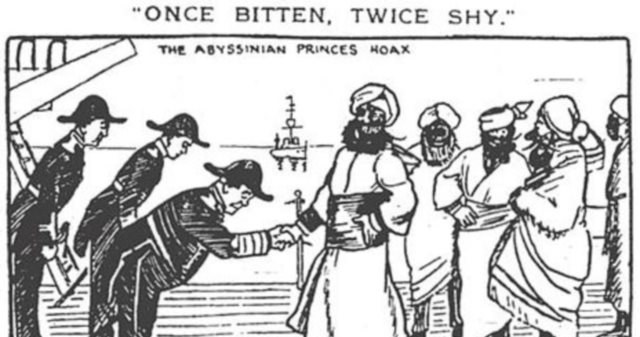 Z Royal Navy śmiano się jeszcze długo. Tutaj żarty po wizycie Menelika II, prawdziwego cesarza Abisynii, któremu nie pozwolono wejść na okręt /materiały prasowe