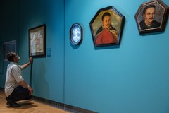 „Z salonów na bagnety” - wystawa w Muzeum Narodowym w Lublinie