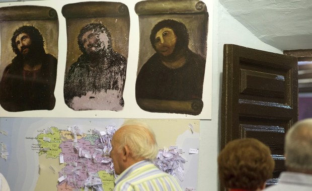 Z tej "renowacji" drwili internauci. Teraz historia trafi na deski opery