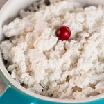 Z tym dodatkiem serek wiejski nie tylko dobrze smakuje. To pokarm dla serca i mózgu 