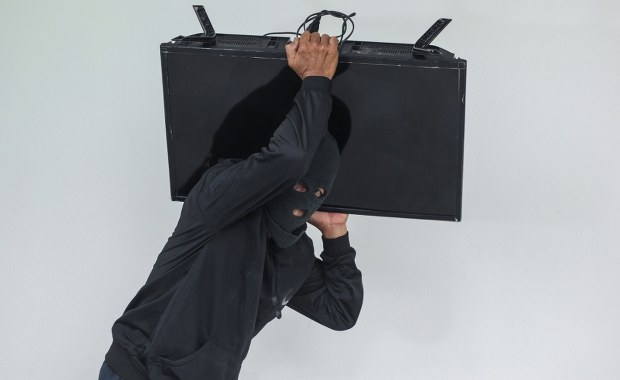 Z Wisły na Węgry i z powrotem. Policja odzyskała skradzione telewizory